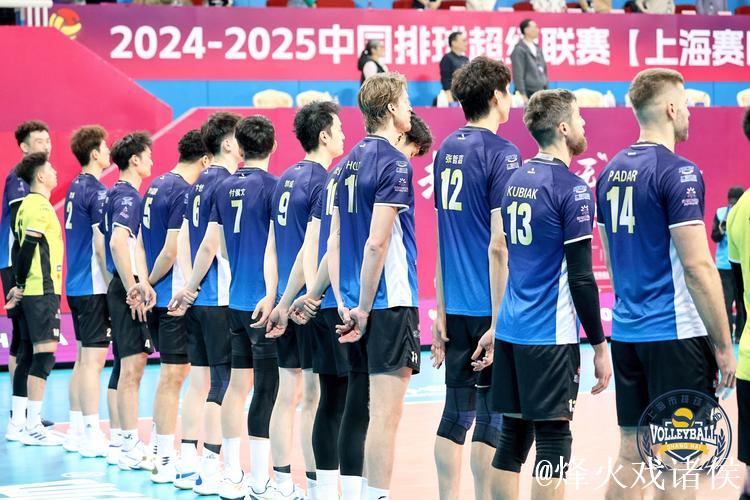男排世俱杯银牌!中国球员入围最佳阵容 男排世俱杯银牌!中国球员入围最佳阵容